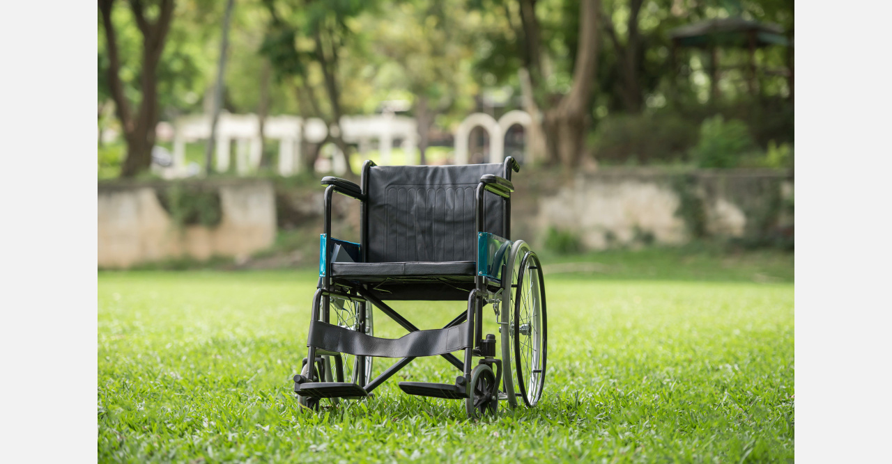 Сил нет: в Златоусте мама двух детей-инвалидов добивается установки пандуса