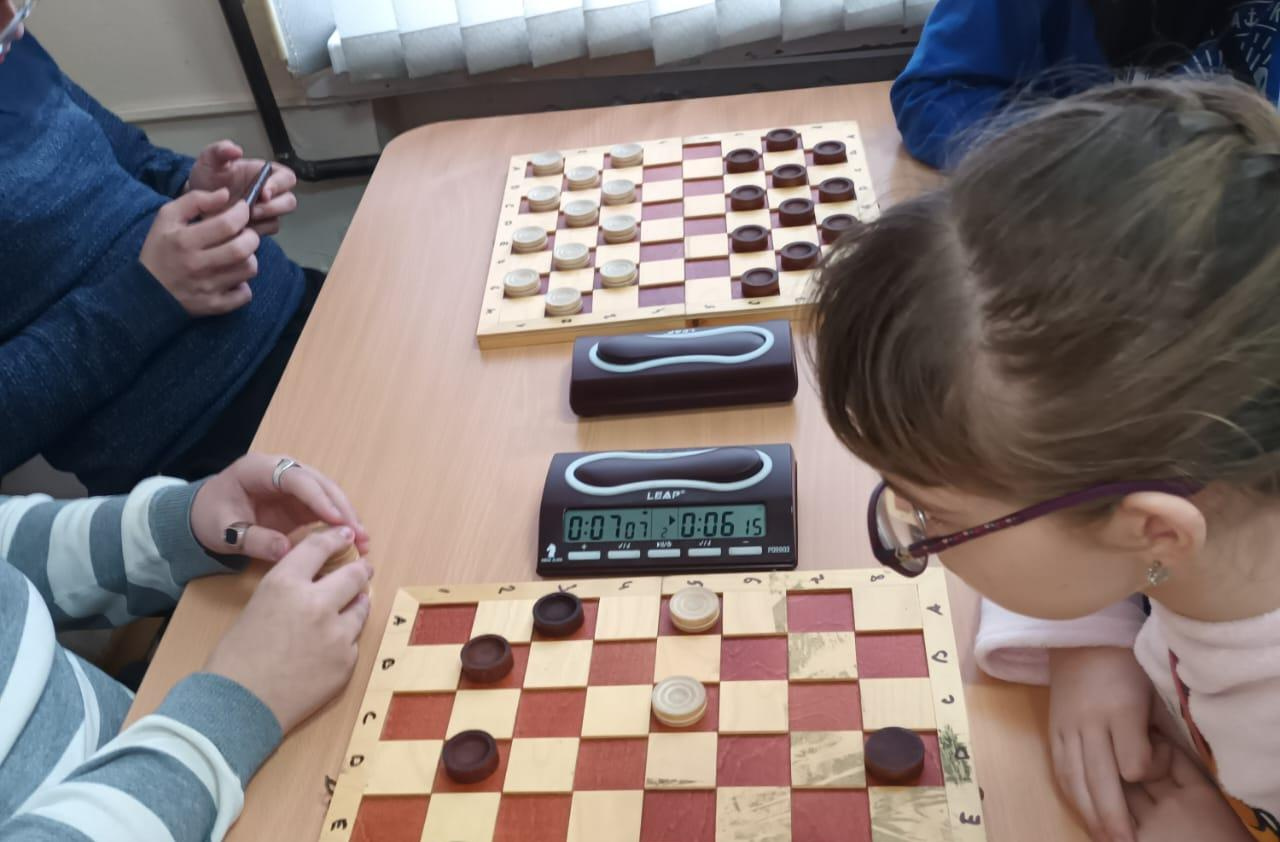 Златоустовец стал чемпионом области по шашкам среди слепых