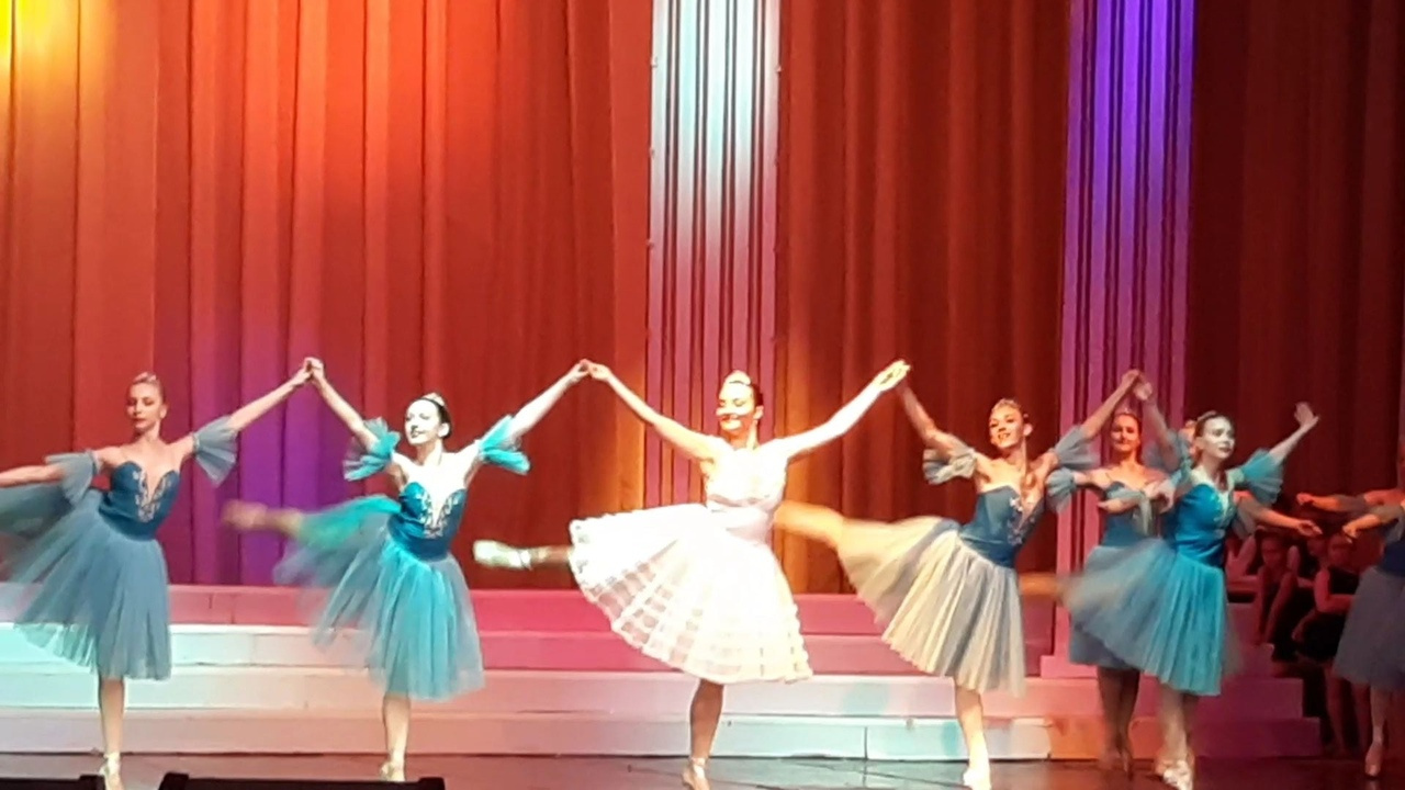 Мечтать не перестанем: в Златоусте детям предлагают научиться балету