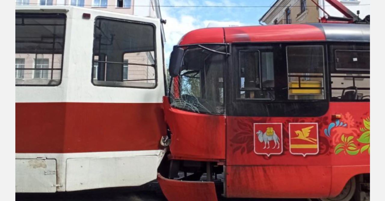 В Златоусте столкнулись два трамвая