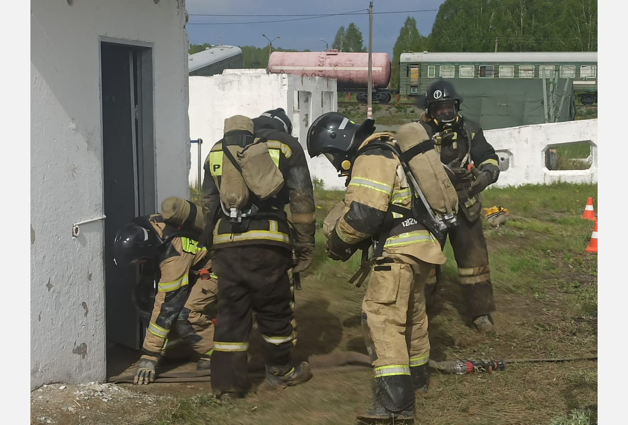 Пожарные из Златоуста вошли в число лидеров на конкурсе профмастерства