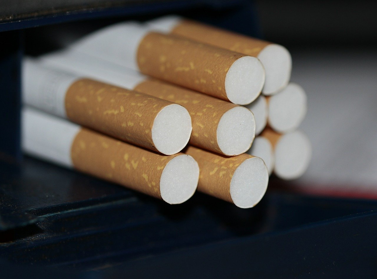 Зато не сгорим: жители Златоуста опасаются роста цен на табак