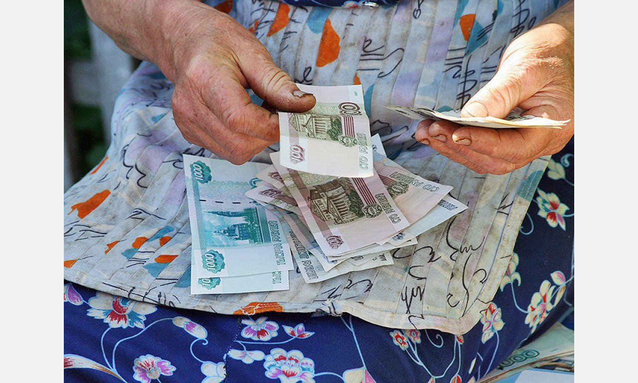 В суд за бабушку: житель Златоуста отобрал пенсию у родственницы 