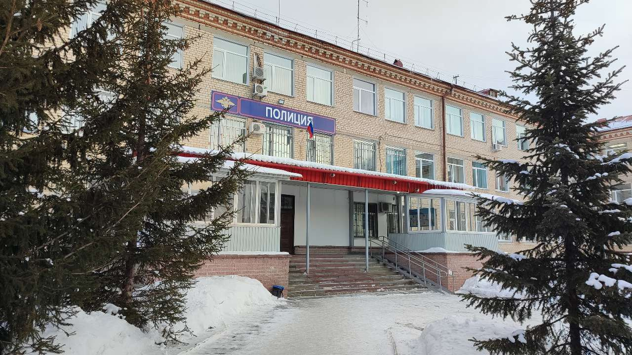 Житель Златоуста незаконно нанял трёх мигрантов