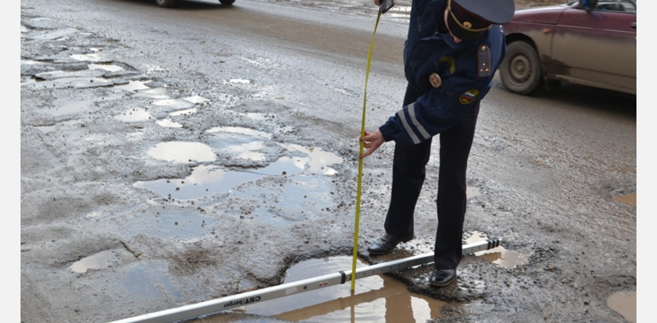 Эх, дороги: автоинспекторы Златоуста составили уже 17 протоколов на горе-дорожников