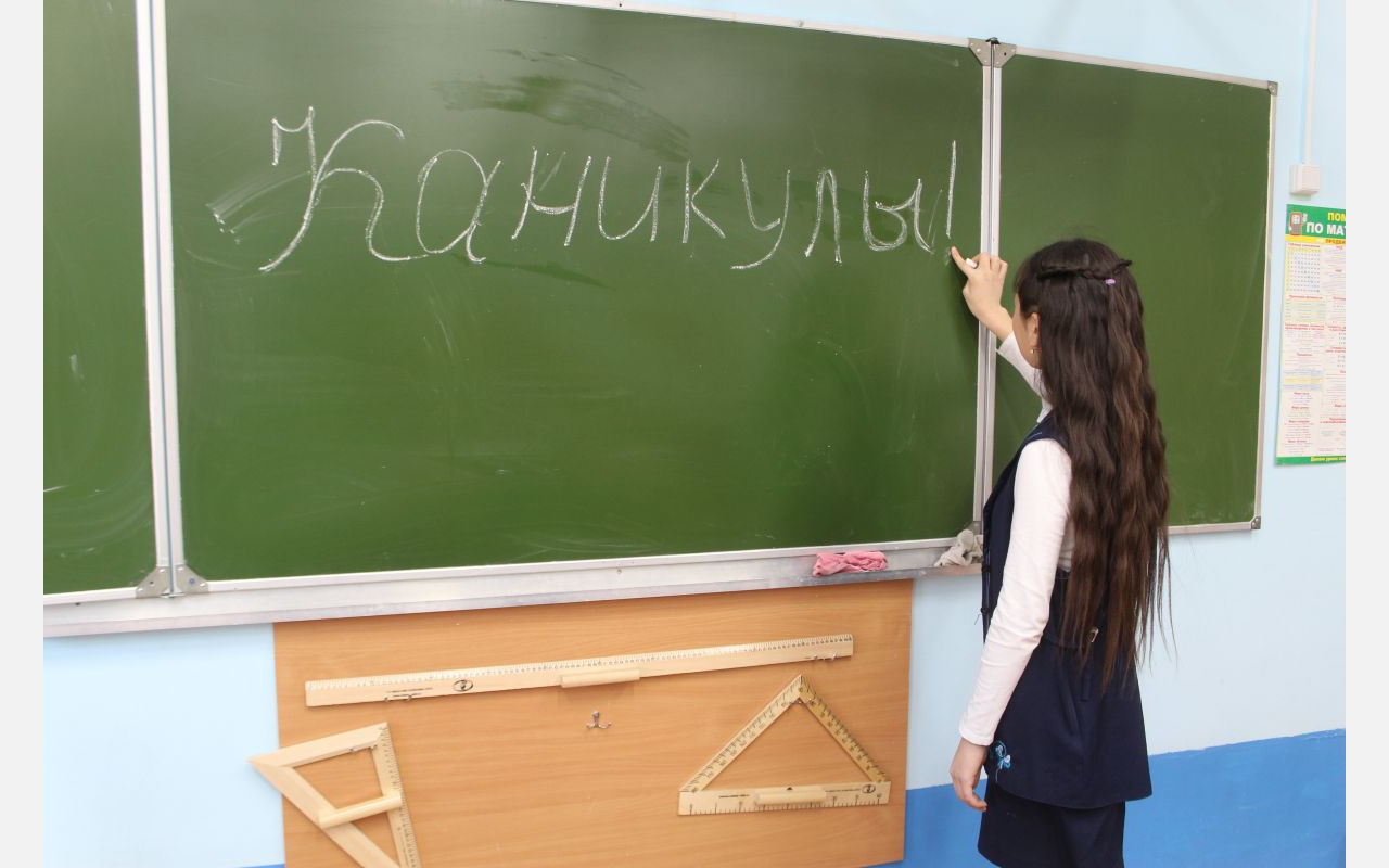 Задержатся на отдыхе: в школах Челябинской области продлили осенние каникулы