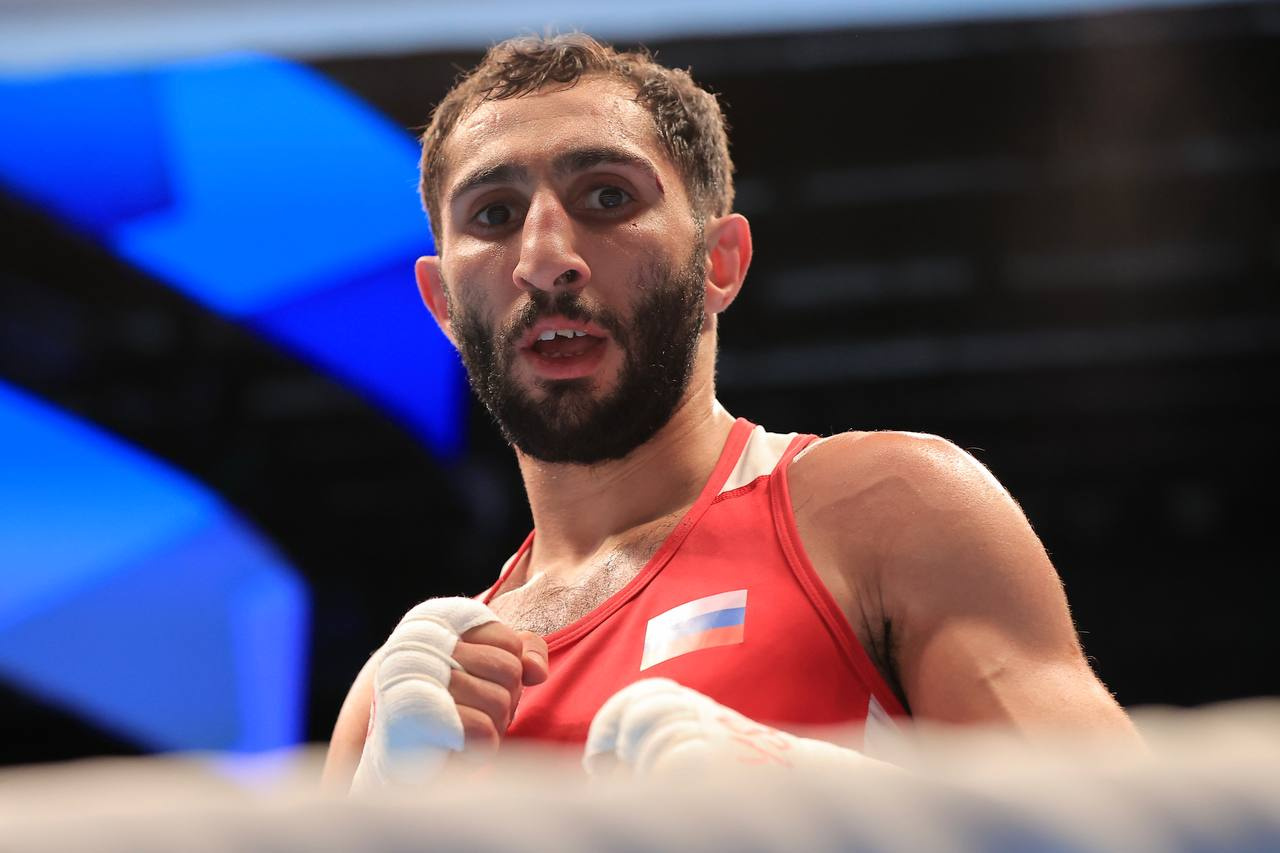 Златоустовский боксер стал обладателем профессионального пояса