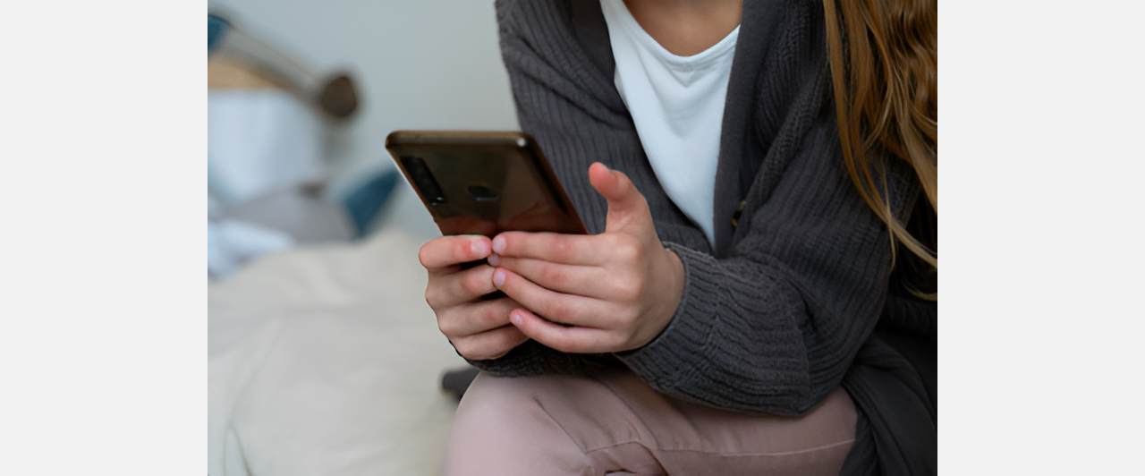 Против течения: запретят ли жители Златоуста соцсети своим детям