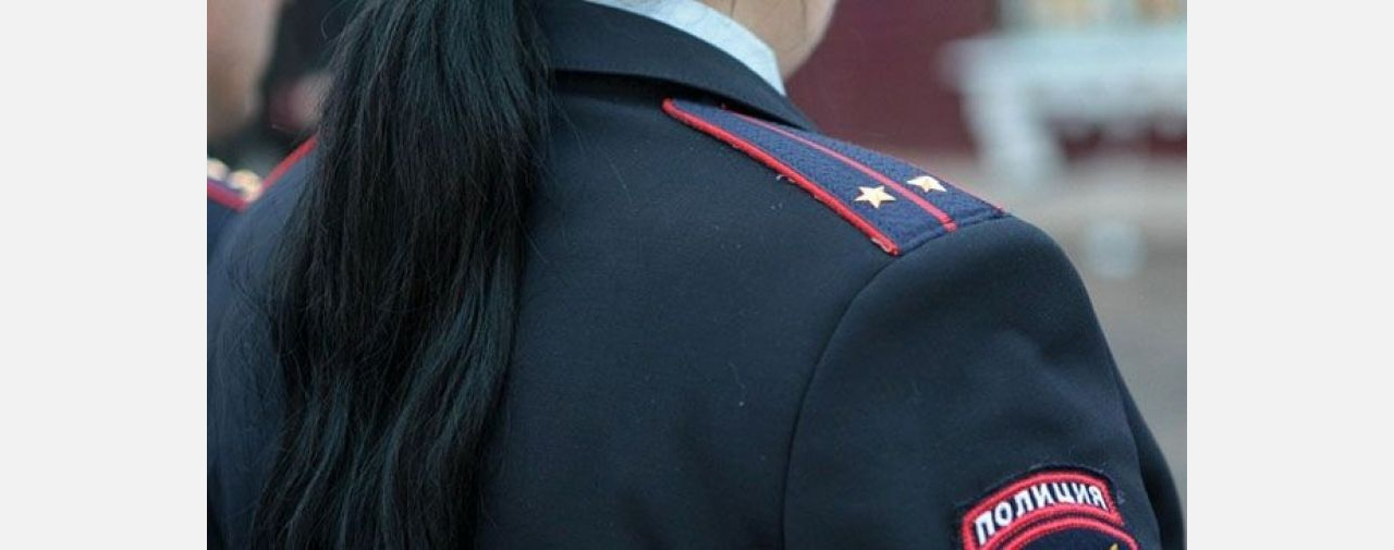 Леди в погонах рассказали златоустовским школьникам о службе в полиции
