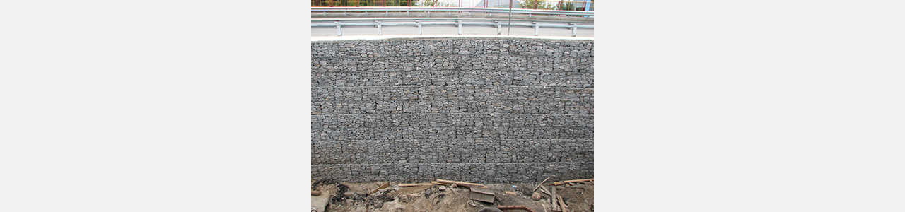 Клумбы к Новому году: в Златоусте запланировали ремонт подпорной стены