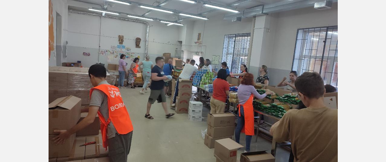 Жителям Челябинской области раздали миллион килограммов продуктов