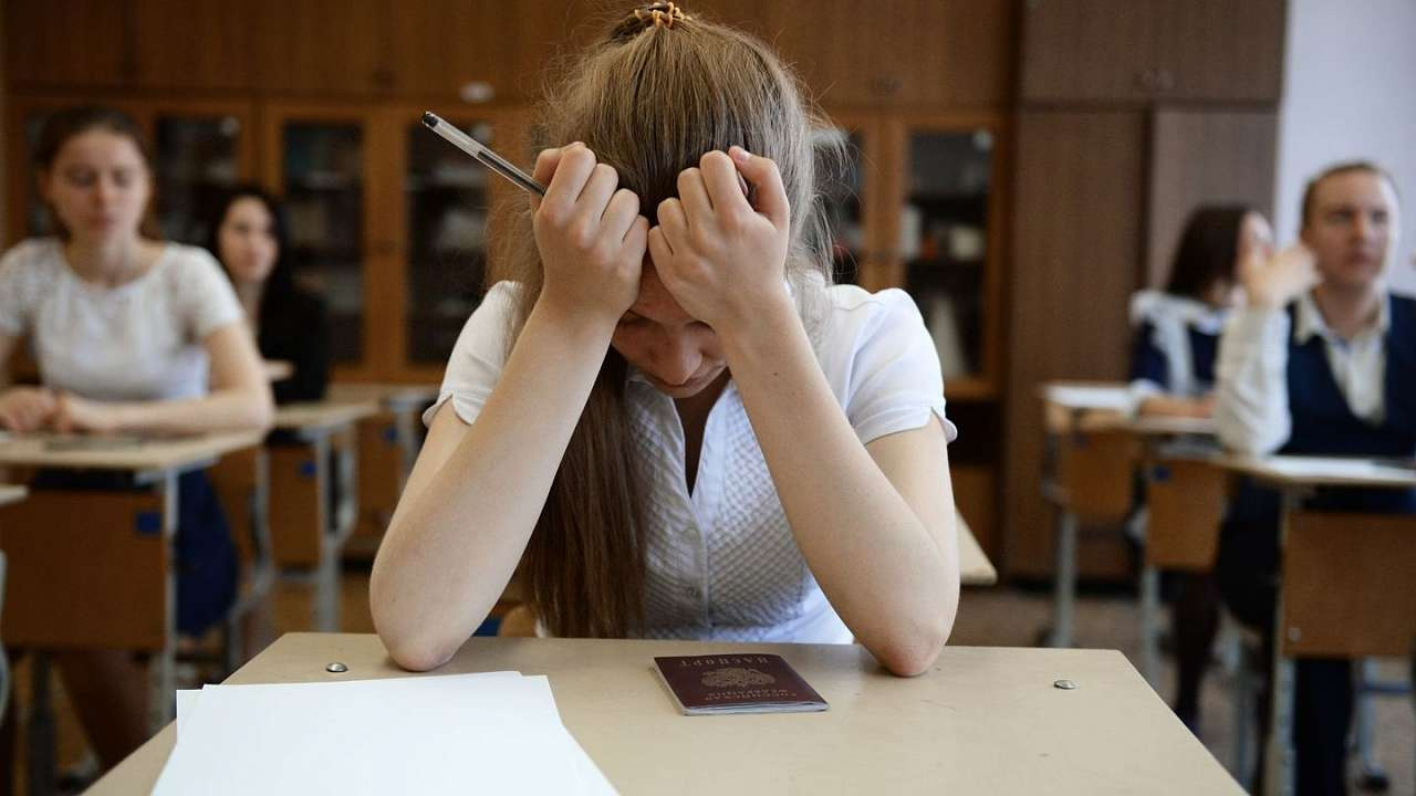 Как штык: школьников Златоуста, чьи родители не поставили подписи, пугают «недопуском» к экзаменам