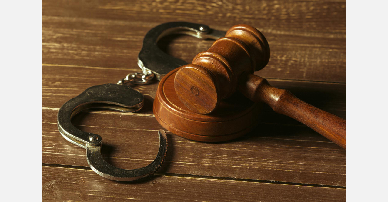 Студентку из Златоуста будут судить за пособничество аферистам