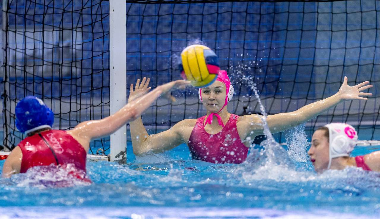 Златоустовские ватерполистки вышли в плей-офф Евразийской лиги
