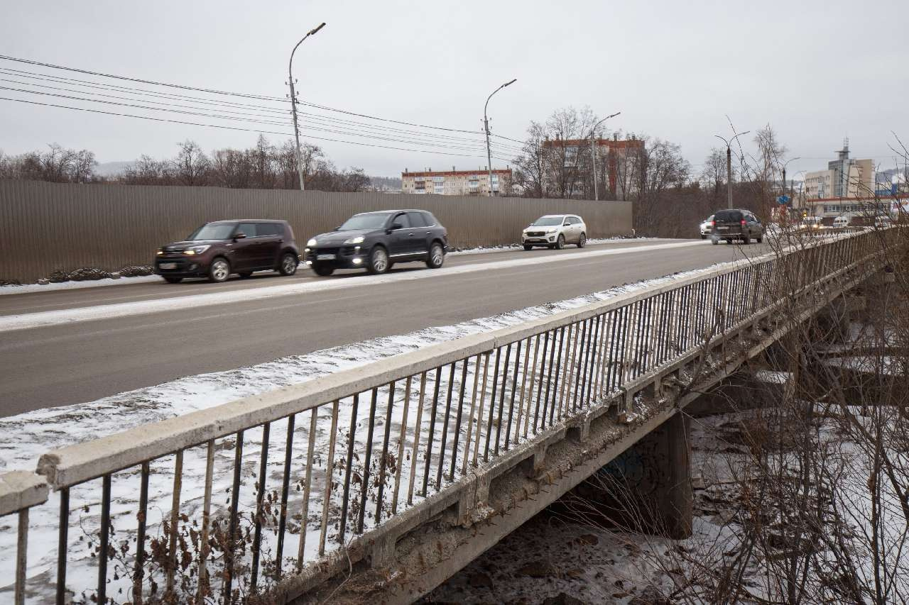 В Златоусте отремонтируют две опоры аварийного моста