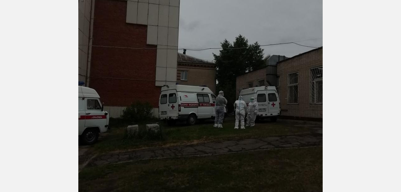 Новый очаг?: в больнице Миасса — очередь «скорых» из Златоуста