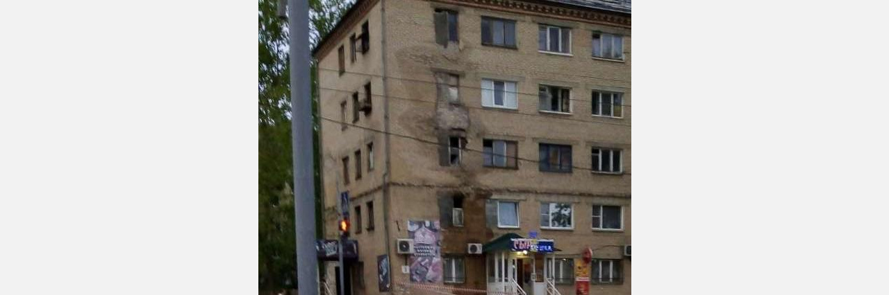 Прокуратура Златоуста обязала мэрию принять меры к ремонту общежития с рухнувшей стеной