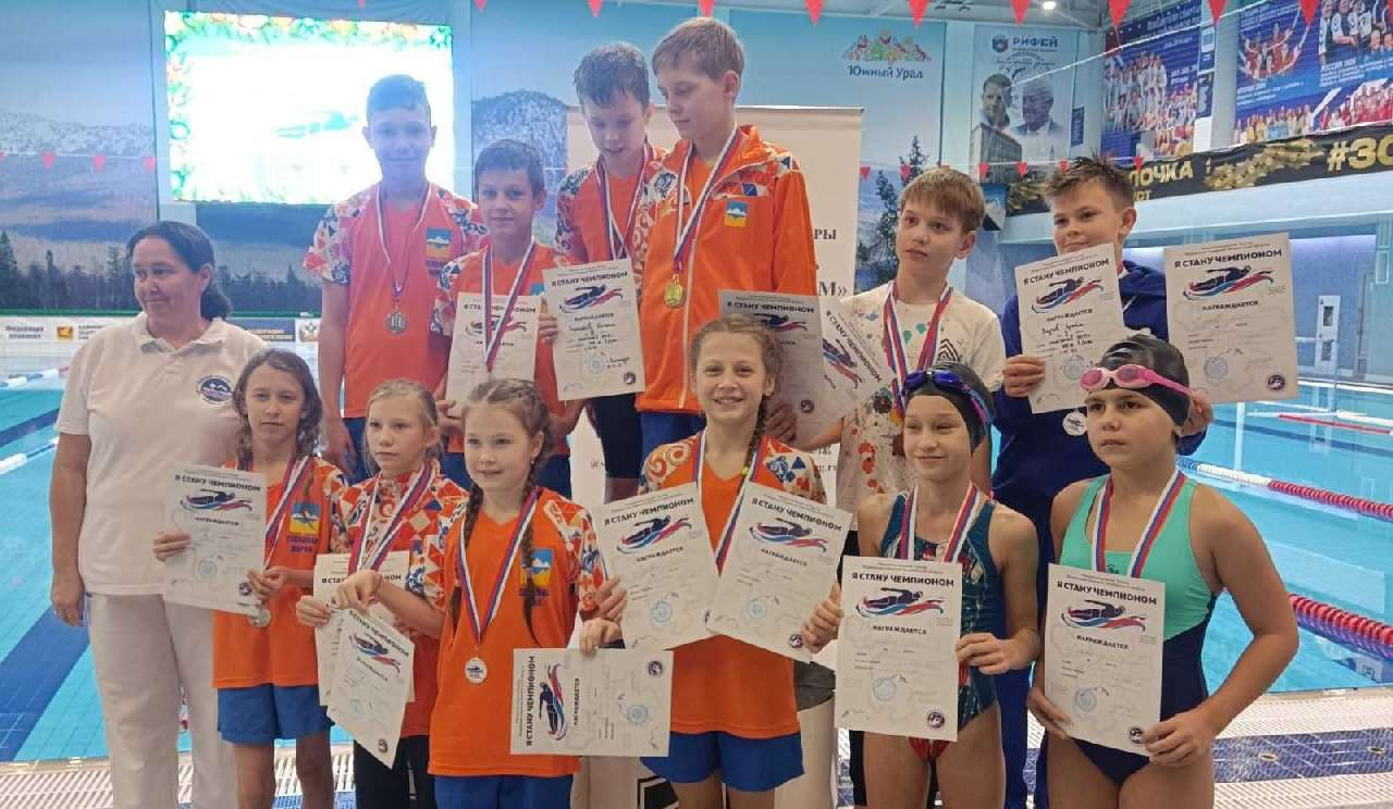 Команда «Златмаш» стала призёром соревнований по плаванию