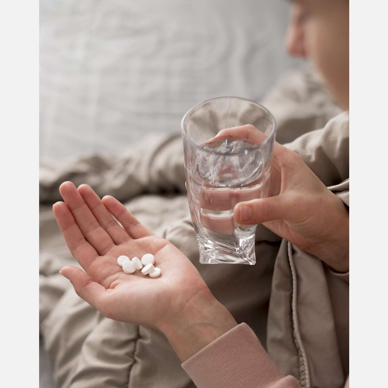 БАДы – от всего: жителей Златоуста призывают выбросить таблетницы