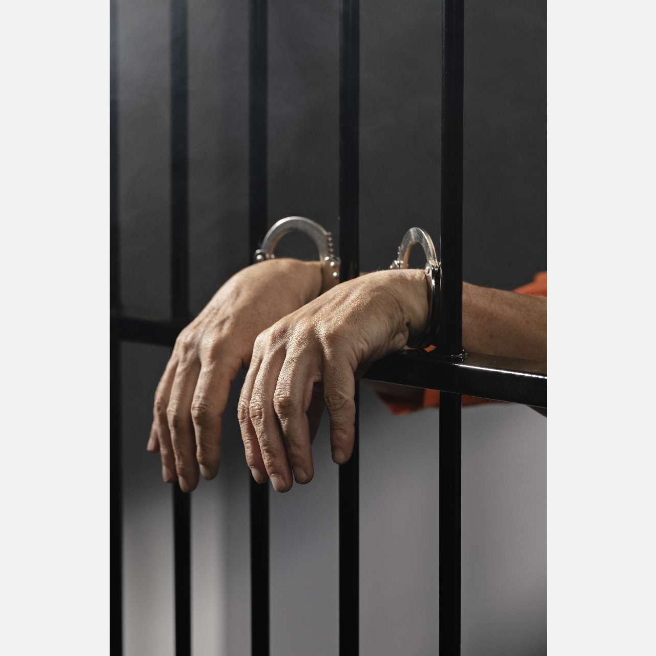 В Златоусте отправили под арест два десятка человек