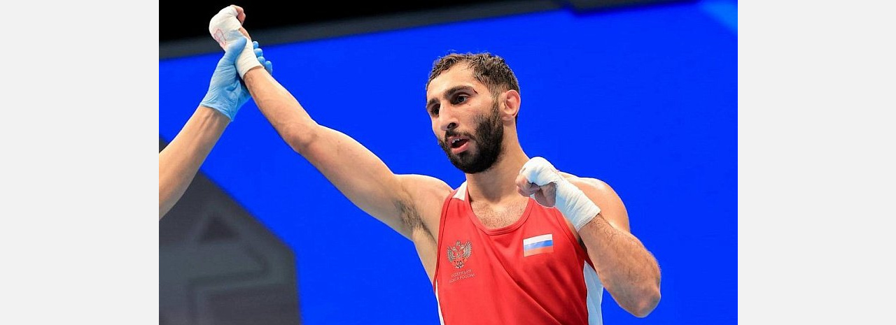 Златоустовец готовится вступить в борьбу за золото ЧМ по боксу