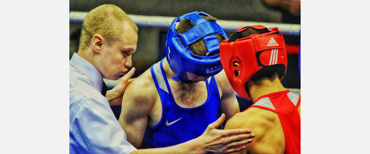 Сборная России по боксу борется за олимпийские путёвки: во главе команды златоустовец