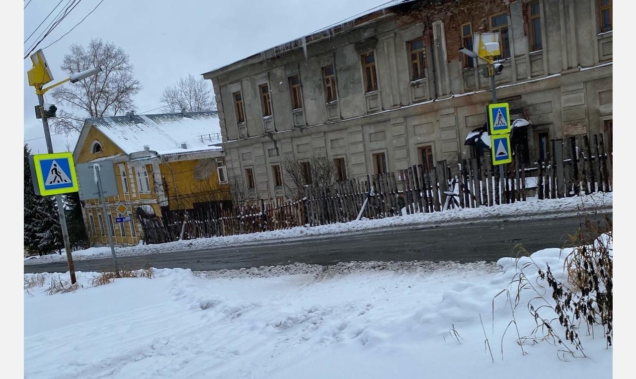 Решить за неделю: в Златоусте сделают безопасный пешеходный переход