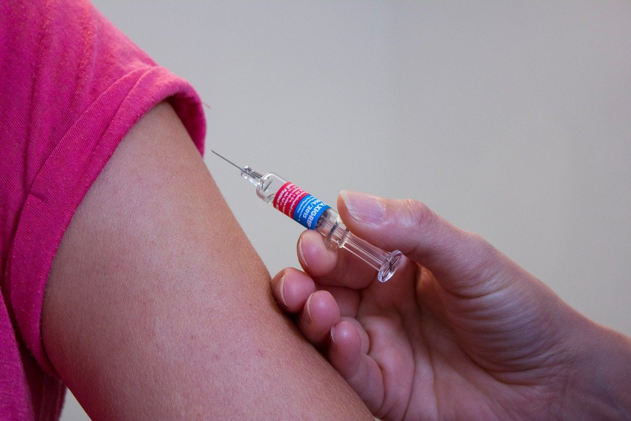 «Вакцины всем хватит»: Златоуст остается в аутсайдерах вакцинации