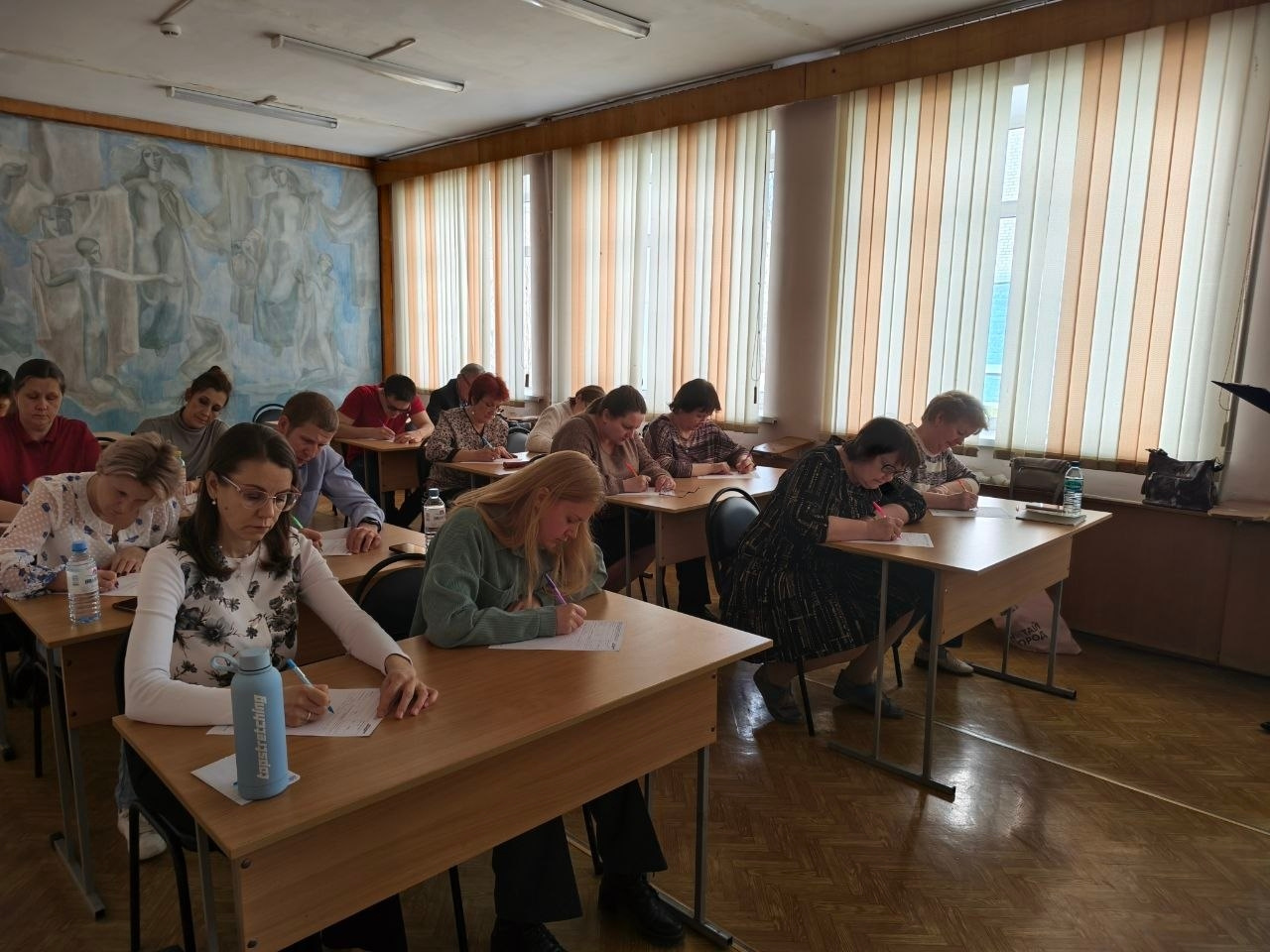 «Впрочем, вдали ненадолго»: организаторы «Тотального диктанта» назвали оценки и ошибки