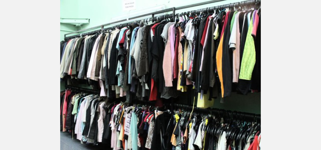 Миру предсказали рост спроса на одежду из «вторых рук»