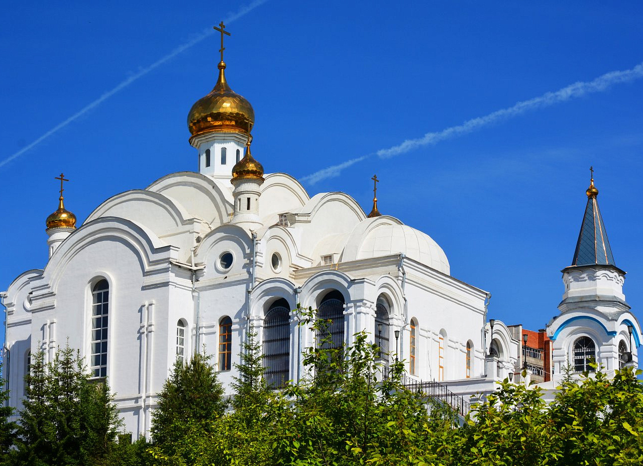 Не ходите никуда: в Троицу златоустовцев просят остаться дома