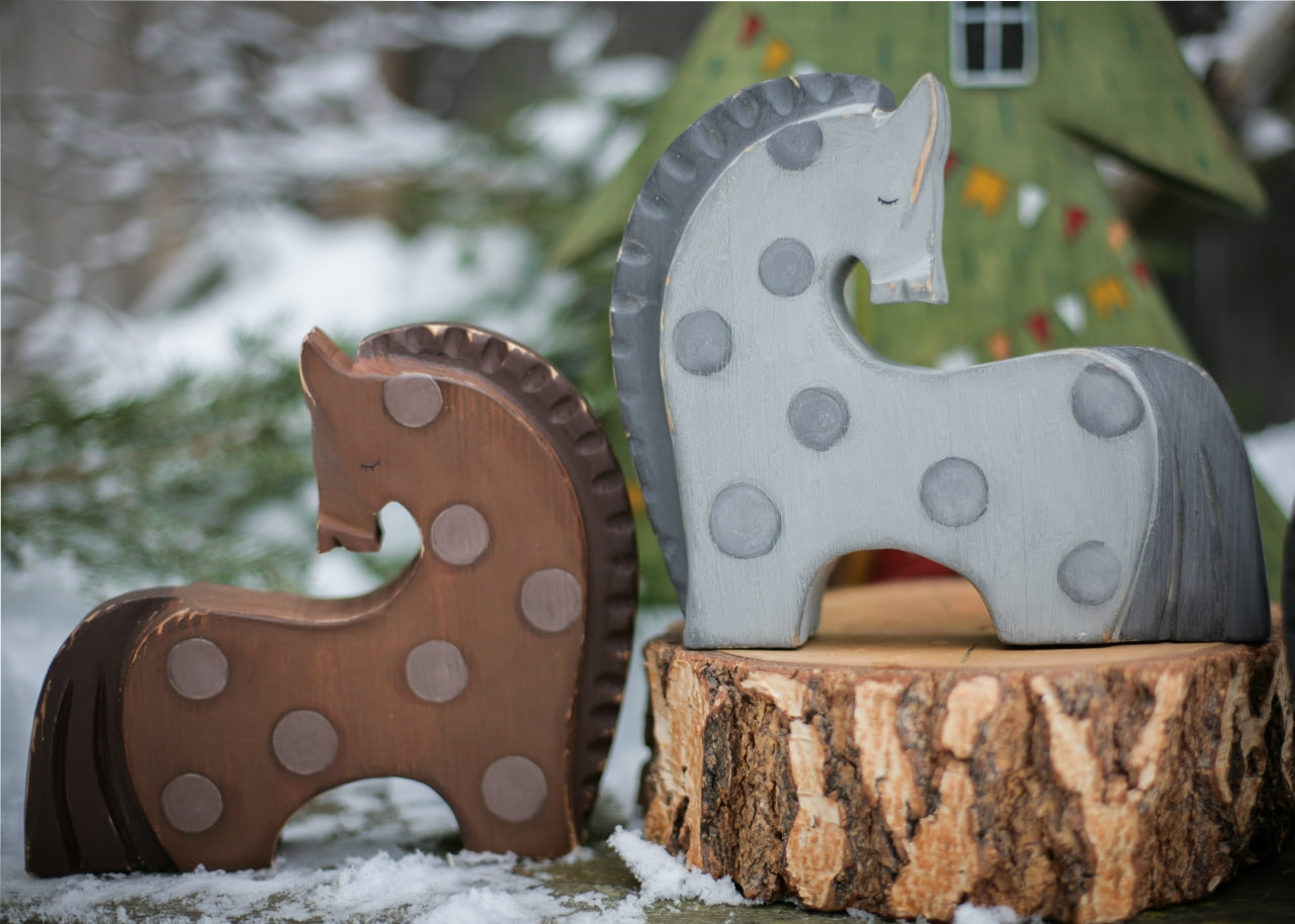 Белогривые лошадки: мастерицы Златоуста табунами делают символы года