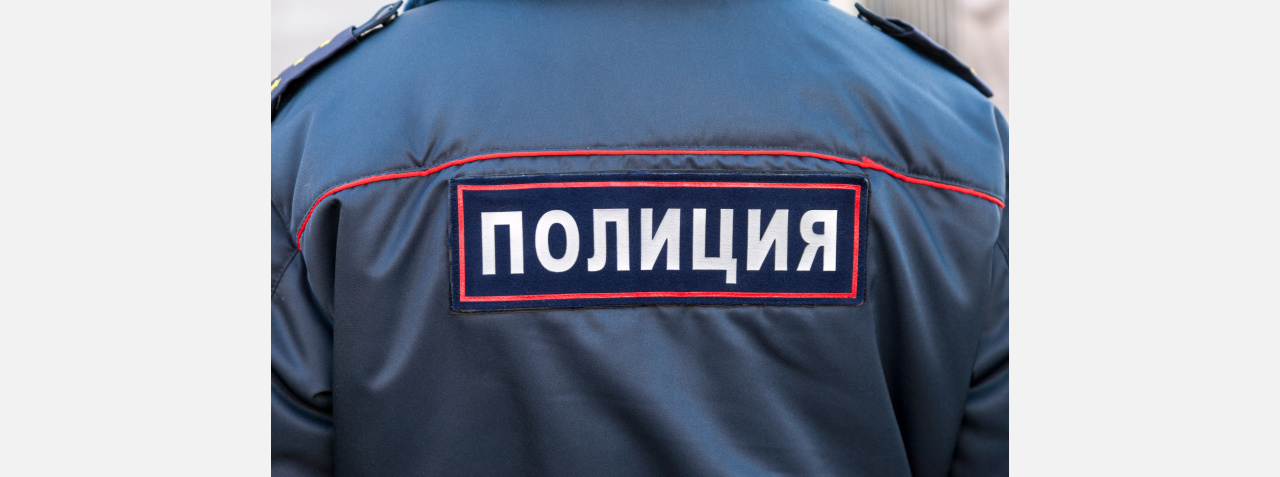 В тисках кредита: чтобы убедить полицию в псевдо-ограблении, вор насыпал себе перца в глаза