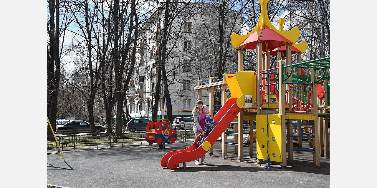 В Златоусте появится ещё пять современных детских площадок