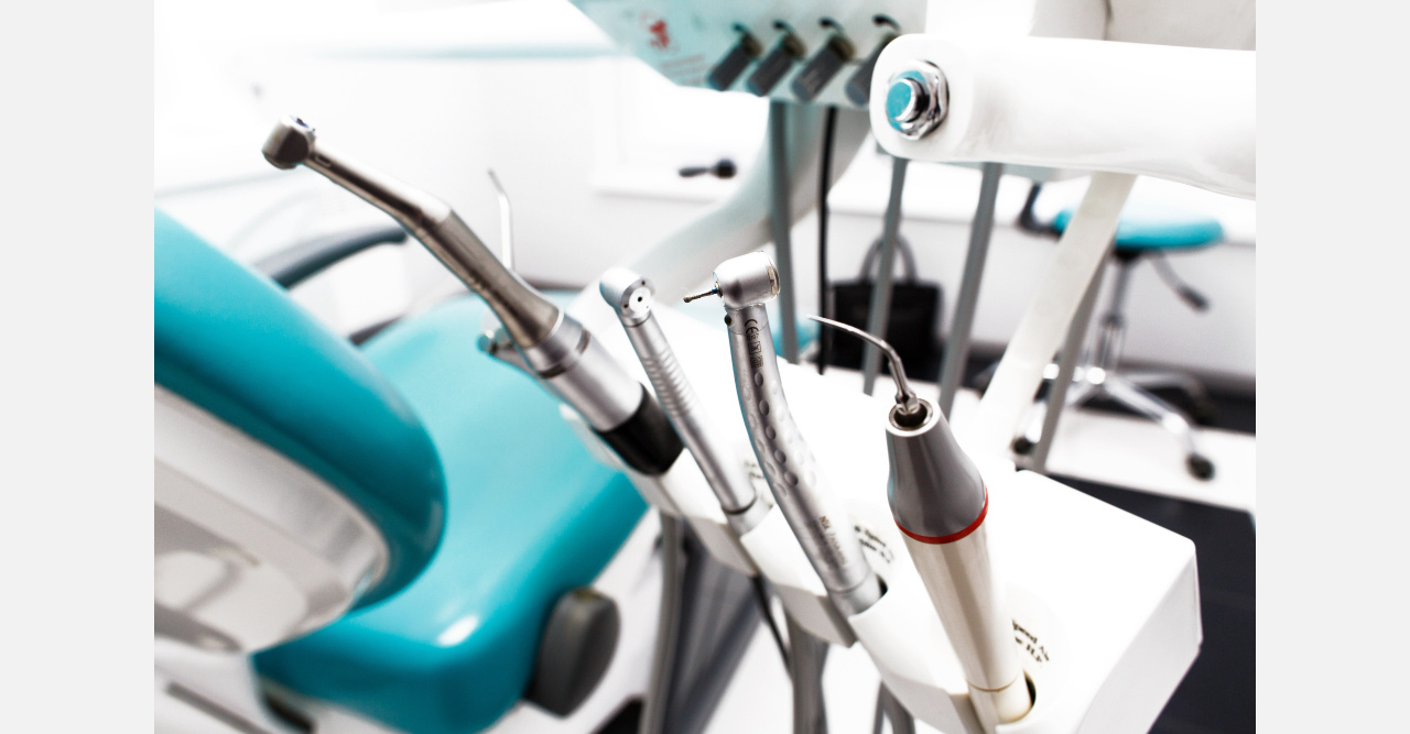 «Это миф»: реально ли жителям Златоуста вылечить зубы по полису?