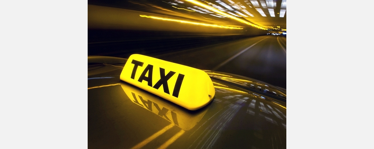Взял, не глядя: житель Златоуста обокрал таксиста
