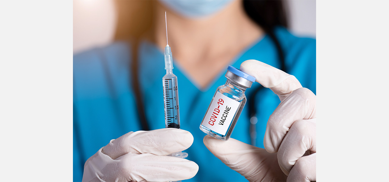 Власти объявили о старте массовой вакцинации от коронавируса
