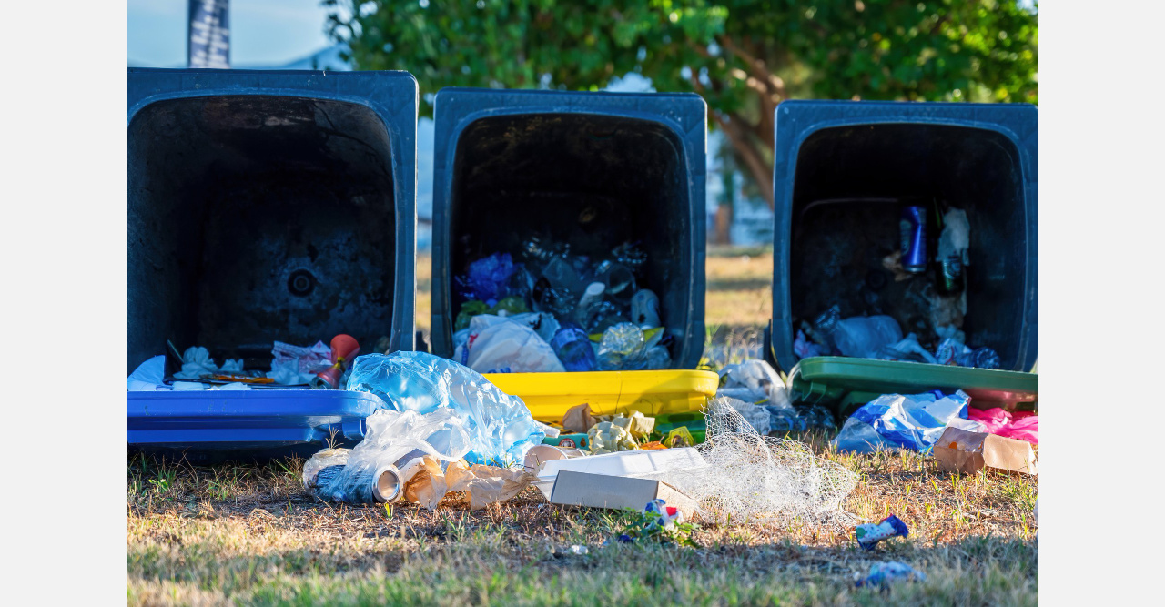Кто в ответе: жителям Златоуста рассказали, кто должен навести порядок у контейнерных площадок