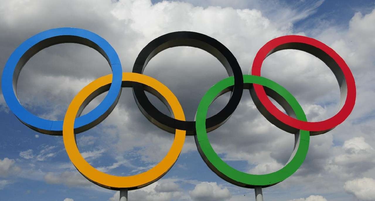 «Не себе - стране»: жители Златоуста спорят, надо ли сборной России ехать на Олимпиаду