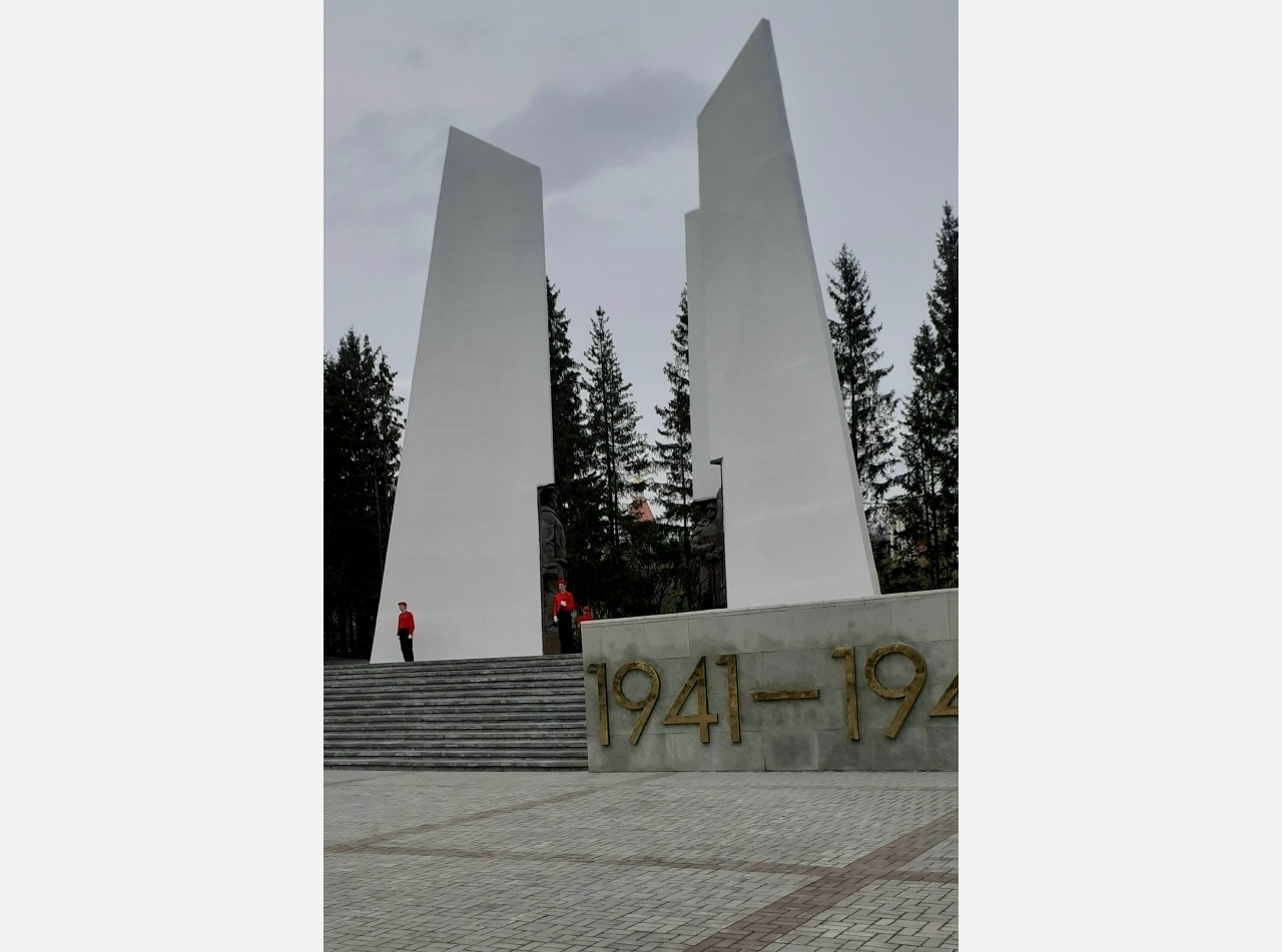Возле Мемориала Славы в Златоусте установили пост №1