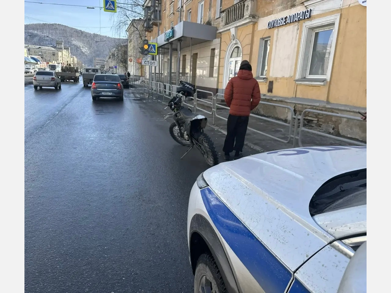 Сезон открыт: в Златоусте задержали подростка на мотоцикле 